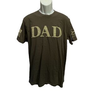 Grunt Style‎ Men's Size L Green "Dad" Logo Crew Neck Tee Short Sleeve
